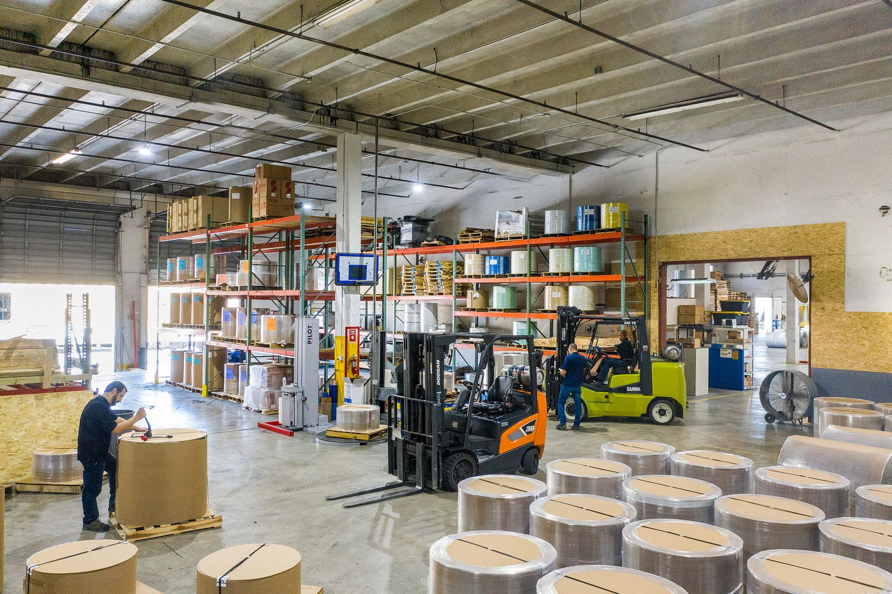 Industrial warehouse with forklifts in Miami, Florida